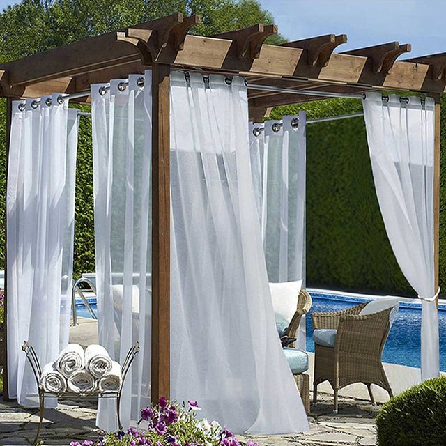 Brilliant Ways to Decorate Your Outdoor Space with Outdoor Curtains